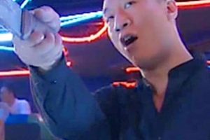 插翅难逃:刘华强大战张世豪,两部都征服了,真是厉害!