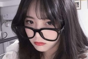 最新抖音美女《眼镜妹妹》合集