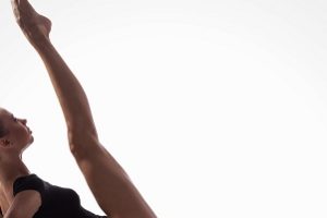 最新运动学院美女的高难度体C性感视频