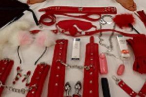 某推大神湫湫的日常:分享一个在校大学生后窗边沙发的使用技巧。