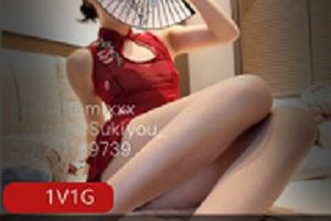 一个美少女草莓味的软糖,竟把世界搅得鸡飞狗跳。