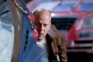 《2022年美国围攻：破产警长布鲁斯·威利斯的守护之战》