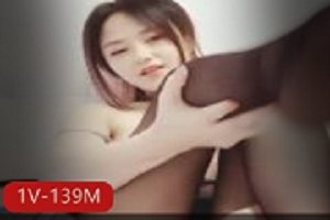 半糖主播汤圆：极品清纯系，颜值火辣，脚功夫一绝，1V139M神秘直播