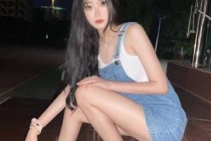 玉足足控超大合集：136V、90G资源，性感穿搭撩人游戏，迷人足控表演！