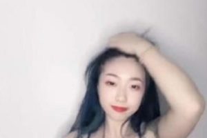 A欣妹妹最新作品：美丽、活力、热情、活泼，正能量充满的视频合集