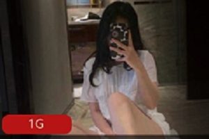 探索网红董小可的可爱与坚强：董小可爱萌又勇敢的网红世界