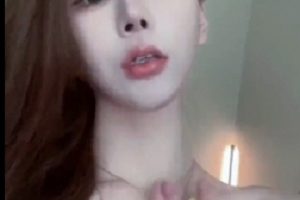 欣赏网红艾莉西亚·米拉斯的美丽：一线天高颜值精选大罩杯美眉神秘处粉嫩小脸蛋