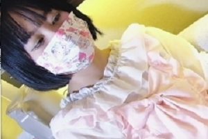 4位萌娘合影：虫哥、瑶酱、妹子、2V