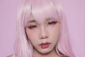 Onlyfans嫩妹MiniChu85V19.2G