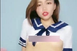 骚气主播：白丝黑丝足艺嘴艺1v41分钟