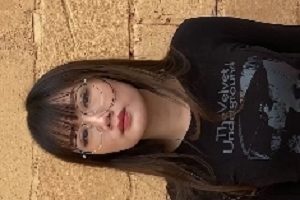 超火辣美女1V视频：长腿热裤美臀，8.11G百度云资源