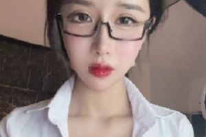 小恩雅12V土豪百元定制合集7.56G，百度盘转载搬运