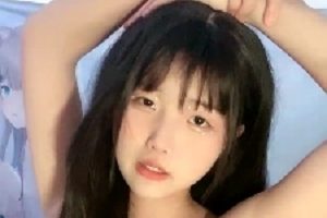 清纯学妹露脸掰开某处玩小豆豆1V百度盘