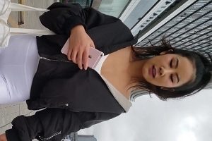 美女穿着吊带紧身裤展示迷人胖臀，高清视频资源，百度云分享