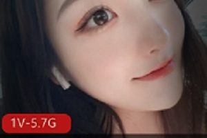 推荐南航八字大奈丰腴空乘二度幽会把玩教育——经典美颜肉肉养成游戏