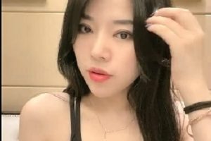 美腿主播艺术小雅10.2G百度云大罩杯