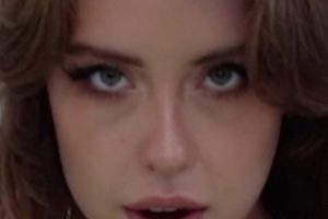 P站搬运：纹身妹暴力钢互动（2v/423mb）百度云