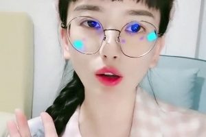 漂亮的女孩白皮肤娃娃像天使的脸蛋[1V+363M][百度盘]