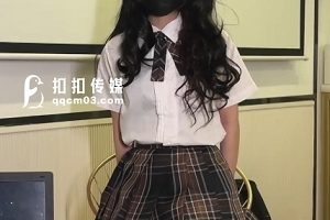 特污兔JK学妹黑丝白浓银精1V百度盘