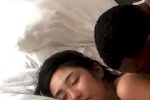 媚黑合集：国内外短视频精选，12V-3G，广州小北阿姨震撼登场，声讨作品备受网友关注，下载观看即刻体验！