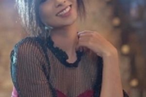 P站女神JasmineJ：高颜值身材才艺，视频数量丰富