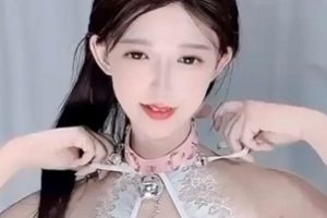 Yoveici_ao道具秀视频1V-558M：绝美自拍美颜秀，让你大开眼界！