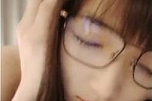 杭州大学深夜搭讪：羞涩小哥遇见眼镜娘