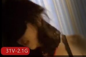 神秘黑丝女神自拍视频集，优质诱惑，31个2.1G必看