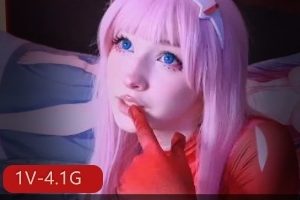 纯欲天花板：yang009自拍作品，1V4.1G视频震动下载