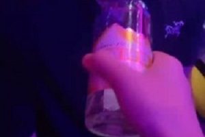 KTV舔脚鬼鬼最新合集31M31S，服务员伺候