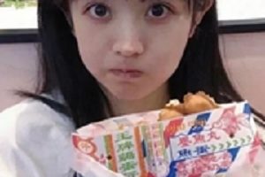 转载快手美女阿黑颜最新合集20P20V100MB，轻度效果日更