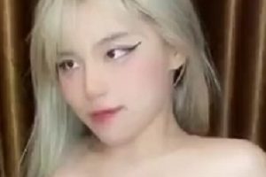 优质身材高颜网红嫩妹《玉美酱》露脸私拍1V1G，精选内容