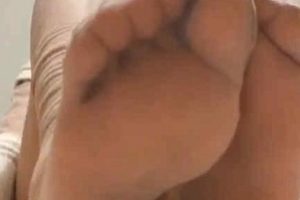 斗鱼人气主播诱惑无敌小姨妈精彩合集88V932M，腿控绅士必看