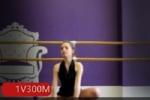 运动型美女走秀体C精品合集88V45G，瑜伽与自拍结合