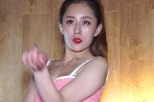 小楠楠舞出精彩热舞8部1.22G性感翘臀杀